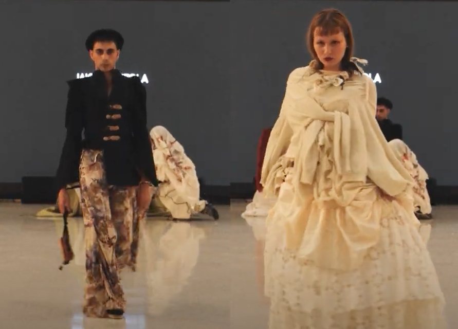 Pasarela del desfile de INEDI